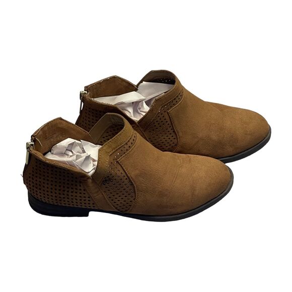 Kenneth Cole Reaction Wild South Girls Caramel Side Way Low Heel Ankle Bootie 4 - Picture 1 of 7
